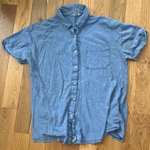 Men’s Woolrich button up casual shirt net size small